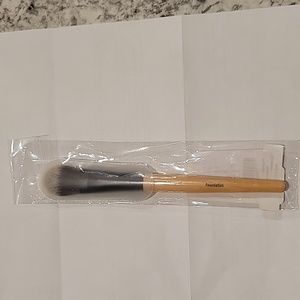 Benefit Cosmetics Makeup Brush